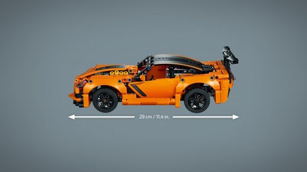 Конструктор LEGO Technic Chevrolet Corvette ZR1 42093