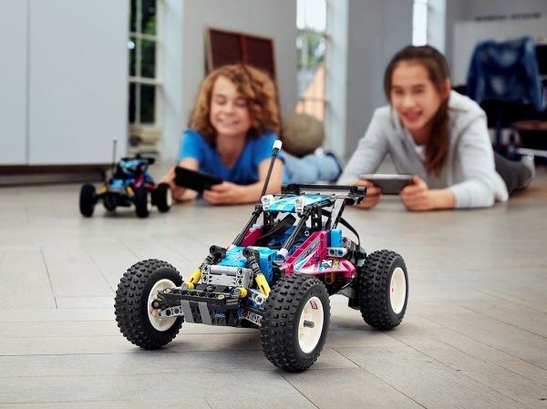 Конструктор LEGO Technic Off-Road Buggy 42124