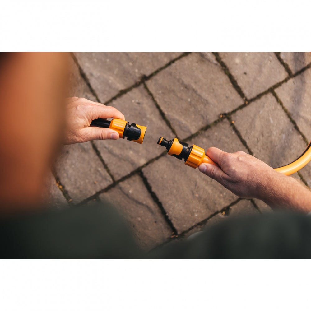 Конектор Fiskars для шланга 13-15 мм (1/2-5/8'') з автостопом Watering