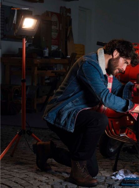 Прожектор Ledvance Worklight Tripod LED 30 Вт IP65 черный/оранжевый