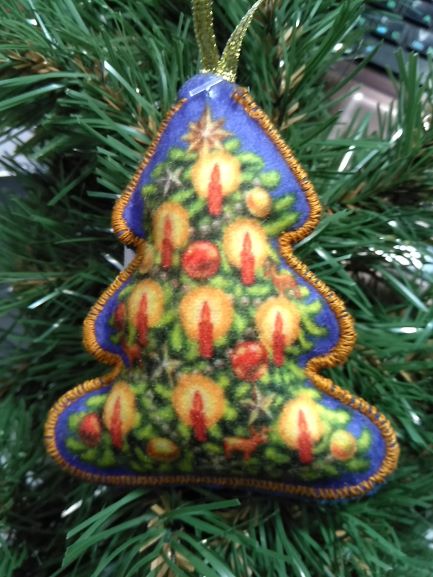 Подвеска фетровая Елка свечи 8,5 см