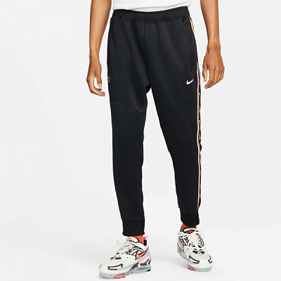 Штани Nike REPEAT SW PK JOGGER DX2027-010 р. L чорний