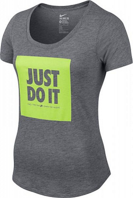 Футболка Nike 685514-091 L сірий