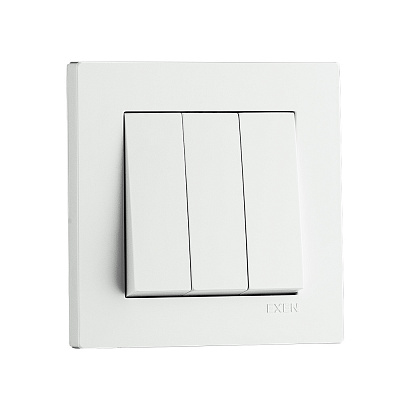 Выключатель кнопочный трехклавишный EXEN Karell без подсветки белый 290-000102-213