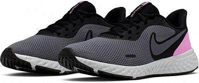 Кросівки Nike NIKE REVOLUTION 5 BQ3207-004 р.9 чорний