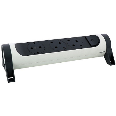 Колодка Legrand премиум 3х2К+З с заземлением 3 гн. бело-черный 694543 