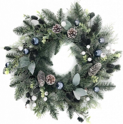 Венок хвойный микс с шариками и шишками d550 мм A3-51160 