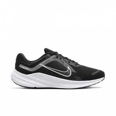 Кроссовки Nike NIKE QUEST 5 DD0204-001 р.41 черный