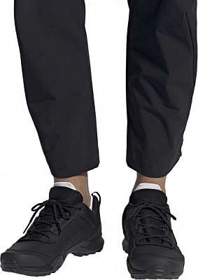 Ботинки Adidas TERREX AX3 BETA C.R G26523 р.UK 9,5 черный