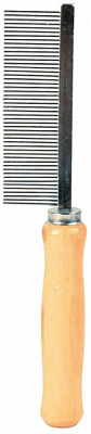 Расческа Trixie для собак с густыми металлическими зубчиками с деревянной ручкой 17 см 2390