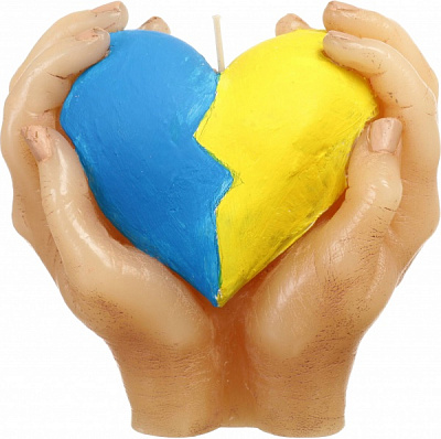 Свеча Pako-If сердце в ладонях 