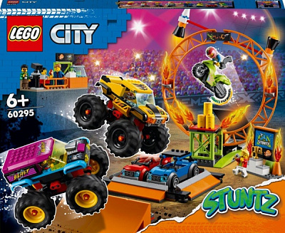 Конструктор LEGO City Арена каскадерського шоу 60295
