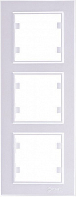 Рамка тримісна Makel Karea вертикальна перлина 56100708