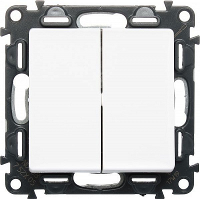 Вимикач двоклавішний Legrand Life без підсвітки 10 А 250В білий 752405