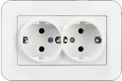 Розетка двойная с заземлением Gunsan RADIUS белый 01 37 93 00 100 150