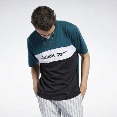 Футболка Reebok CL F LINEAR TEE FN2953 M зелений