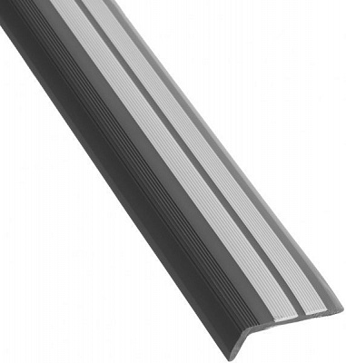 Поріжок кутовий 04 Salag антиковзка вставка 42x15x910 мм чорний