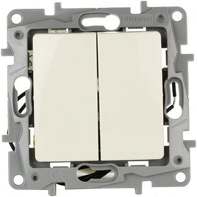 Вимикач двоклавішний Legrand Etika без підсвітки 10 А 230В IP20 кремовий 672304
