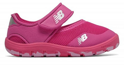 Сандалии New Balance IO208MG2 р. US 6,5 розовый