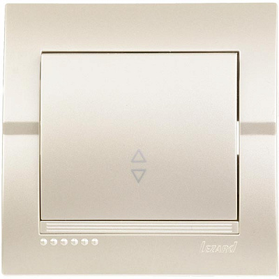Вимикач прохідний одноклавішний Lezard Deriy без підсвітки 10 А 250В перлинно-білий 702-3030-105
