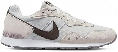 Кроссовки Nike Venture Runner CK2944-013 р.41 хаки