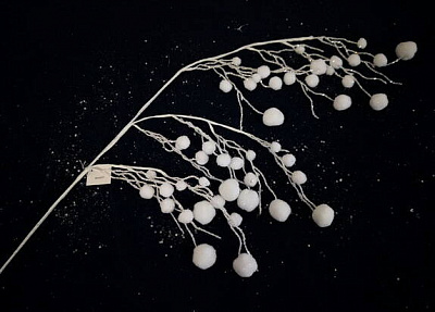 Декорація новорічна Гілка спадаюча з кулями 103 см EPI-18A6027