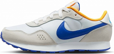 Кросівки Nike MD VALIANT CN8558-110 р.36 білий