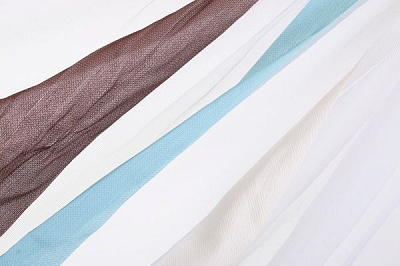 Тканина тюлева смужки на сітці 300 см біла 645167/112