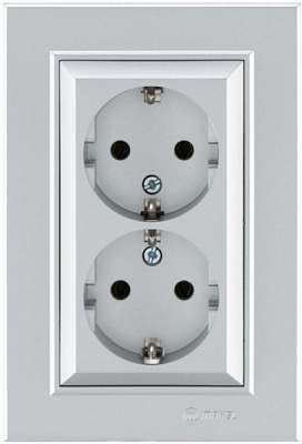 Розетка двойная двойная с заземлением Makel Karea IP20 серебро 56065082