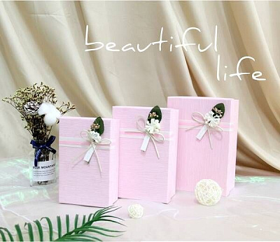 Коробка подарункова UFO 12351-062 21х14х8 см Pink