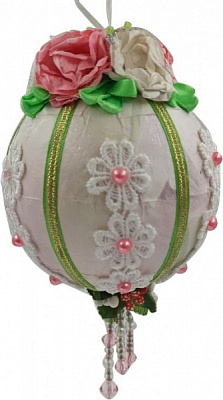 Елочная игрушка Шар с украшениями средний 17 см 