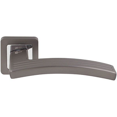 Ручка на розетке Comit Michaela хром/титан