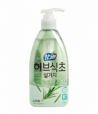 Моющее средство для ручного мытья посуды LION Древесной розмарин 0,47л