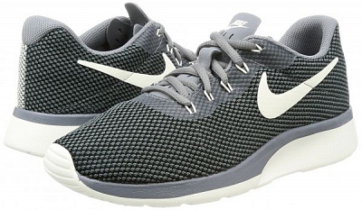 Кроссовки Nike WMNS TANJUN RACER 921668-003 р.9,5 темно-серый