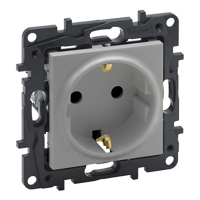 Розетка силова із заземленням Legrand NILOE STEP 863321 IP20 алюміній