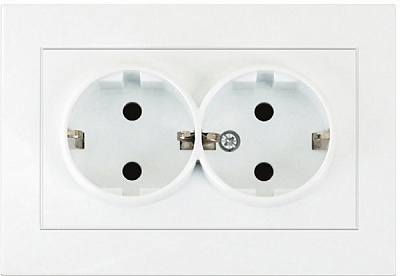 Розетка подвійна із заземленням Erste Triumph без шторок білий 9202-52,W