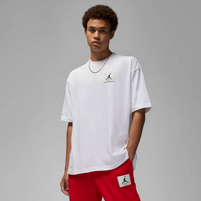 Футболка Nike M J FLT ESS OVRSZ SS CREW DZ7313-100 р.2XL белый