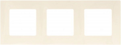 Рамка трехместная Legrand Etika вертикальная кремовый 672513