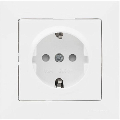 Розетка Mutlusan Candela із заземленням та захисними шторками біла