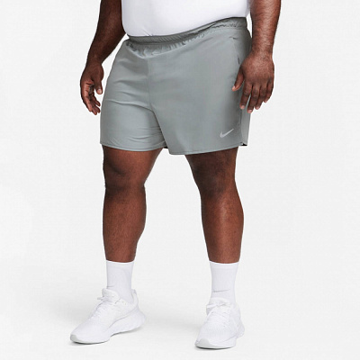 Шорти Nike M NK DF CHALLENGER 5BF SHORT DV9363-084 р. M сірий