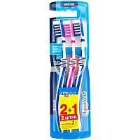 Зубна щітка Aquafresh In Between 2+1 середньої жорсткості 3 шт.