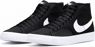 Кросівки Nike SB BLZR COURT MID DC8901-001 р.40,5 чорний