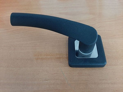 Ручка на розетці Аріко Браво без замикання чорний