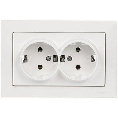 Розетка Mutlusan Candela подвійна з заземленням біла