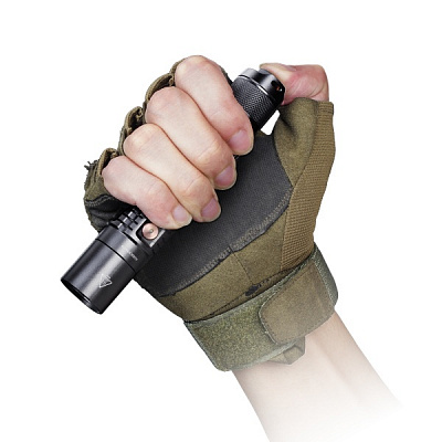 Фонарик Fenix ручной тактичный UC35 V20 CREE XP-L HI V3, 1000лм