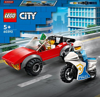 Конструктор LEGO City Погоня на полицейском мотоцикле 60392