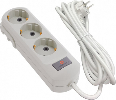 Удлинитель Neomax с заземлением 3 гн. белый 3 м NX503303E