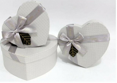 Коробка подарочная UFO 51351-043 22х20х9 grey heart