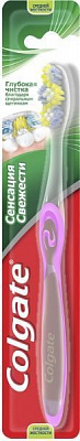 Зубная щетка Colgate Сенсация Свежести с колпачком средней жесткости 1 шт.