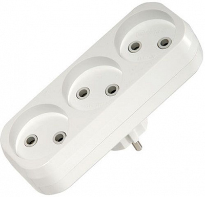 Трійник Makel без заземлення 3 гн. білий 10032